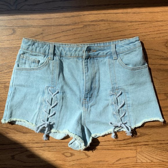 Tie Up Denim Shorts - Picture 3 of 4